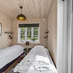 Дом отдыха Eight-bedroom In Norre Nebel