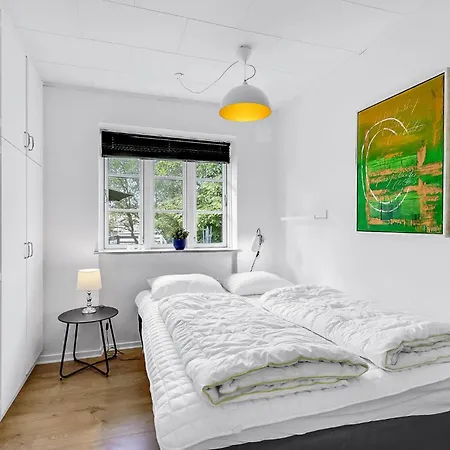 Eight-bedroom In Semesterbostad Nørre Nebel