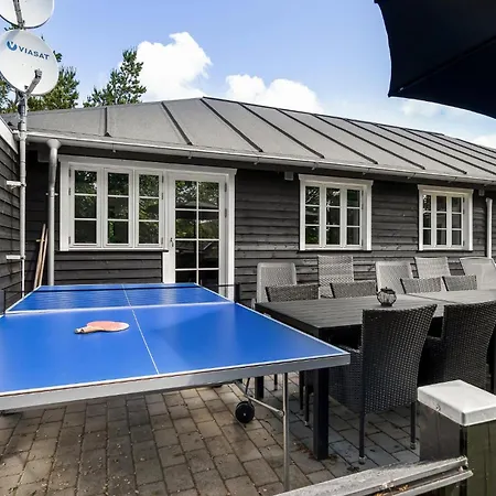 Eight-bedroom In