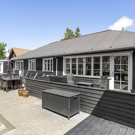 Eight-bedroom In Norre Nebel